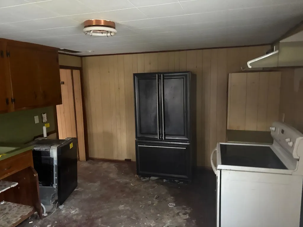 1588 Pleasant Street West Rutland VT 05777