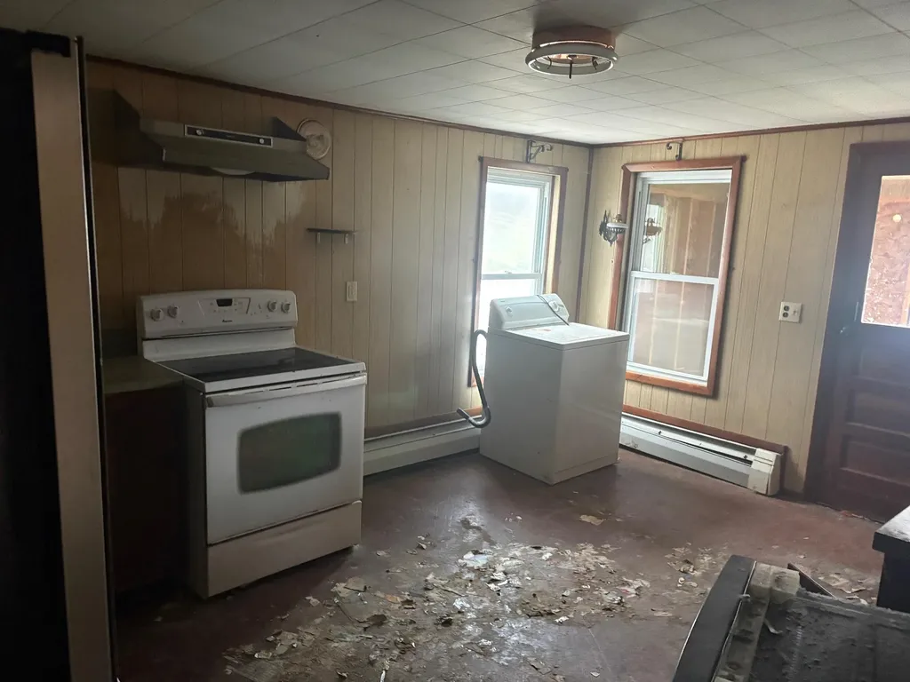 1588 Pleasant Street West Rutland VT 05777