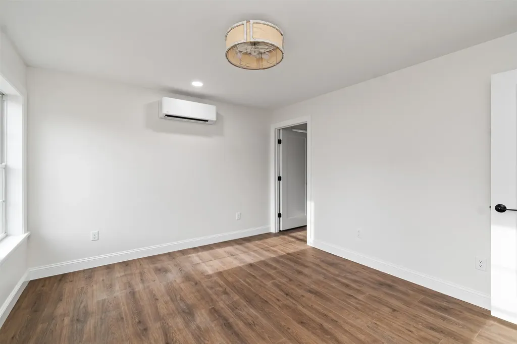 22 Upper Gilman Street St. Albans City VT 05478