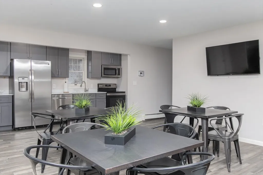 169 Portsmouth Street Concord NH 03301