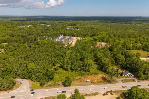 559 Calef Highway Barrington NH 03825