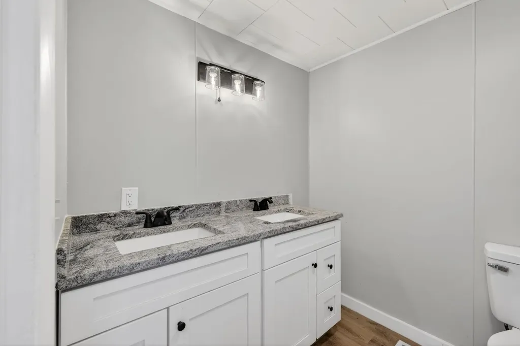 243 Bank Street Extension Lebanon NH 03766