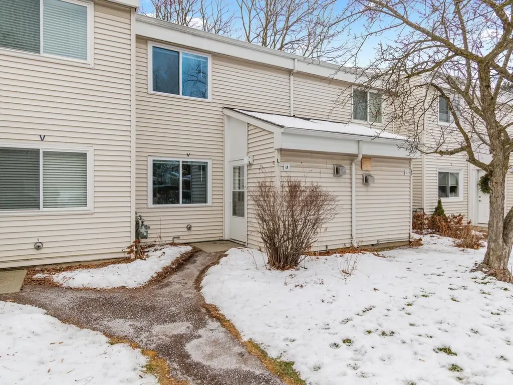 L4 Grandview Drive South Burlington VT 05403