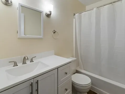 L4 Grandview Drive South Burlington VT 05403