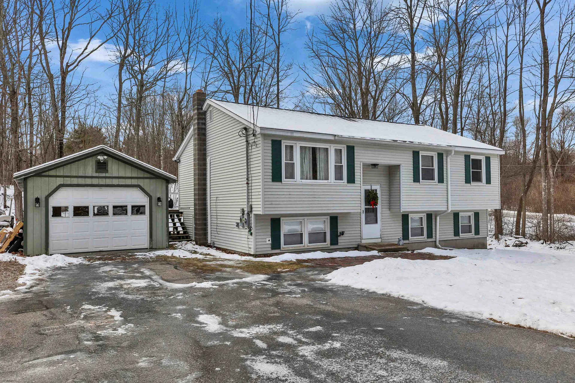 1 Nancy Lane Raymond NH 03077