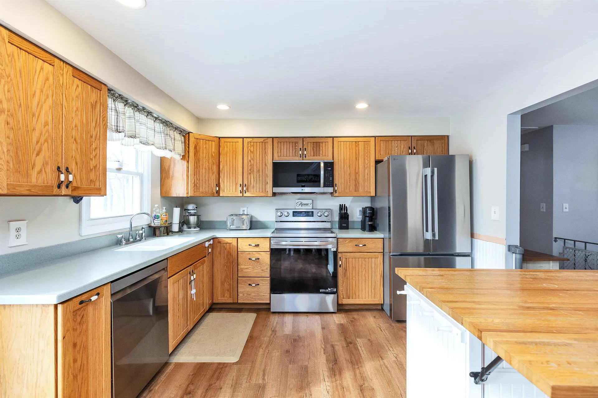 1 Nancy Lane Raymond NH 03077