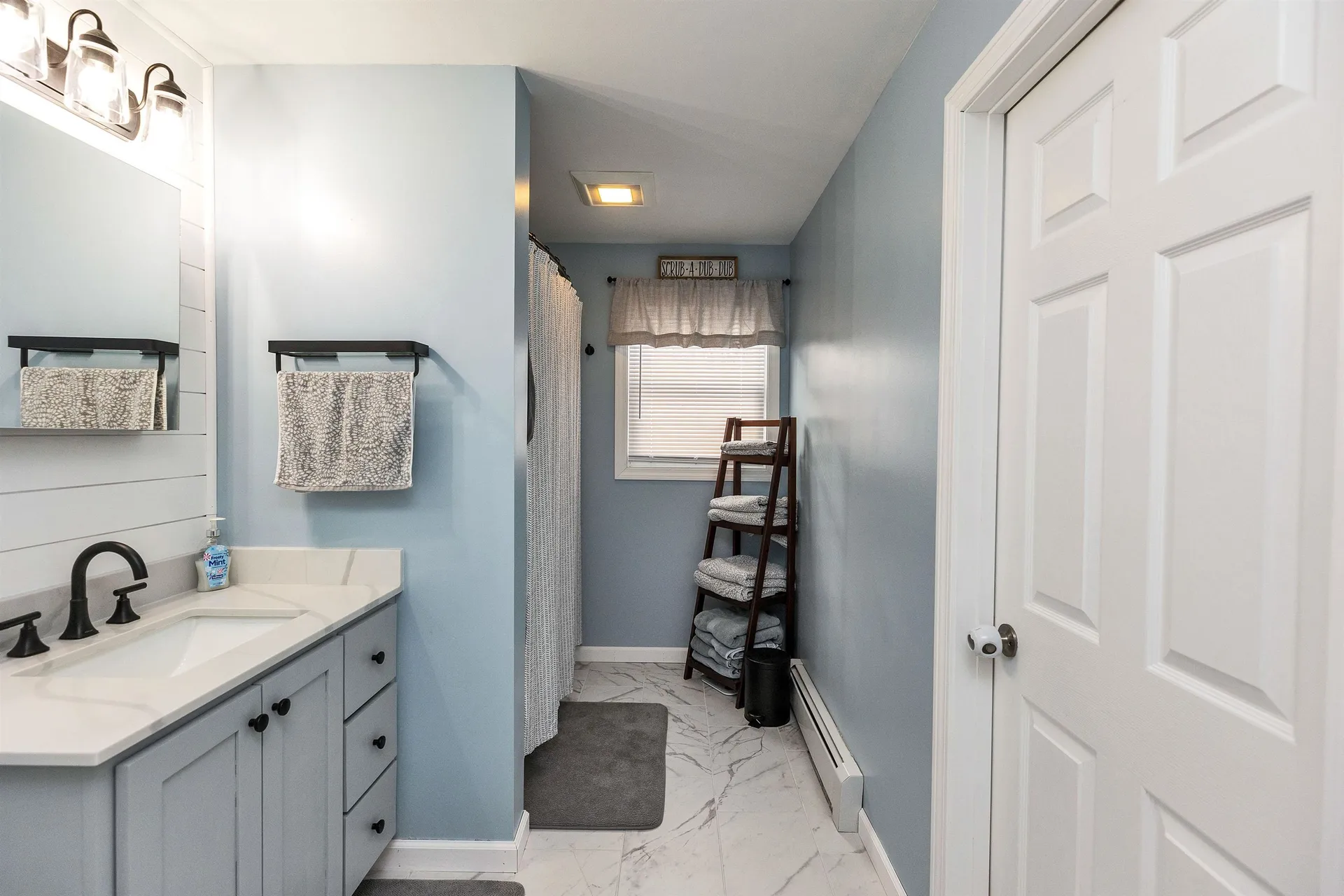 1 Nancy Lane Raymond NH 03077