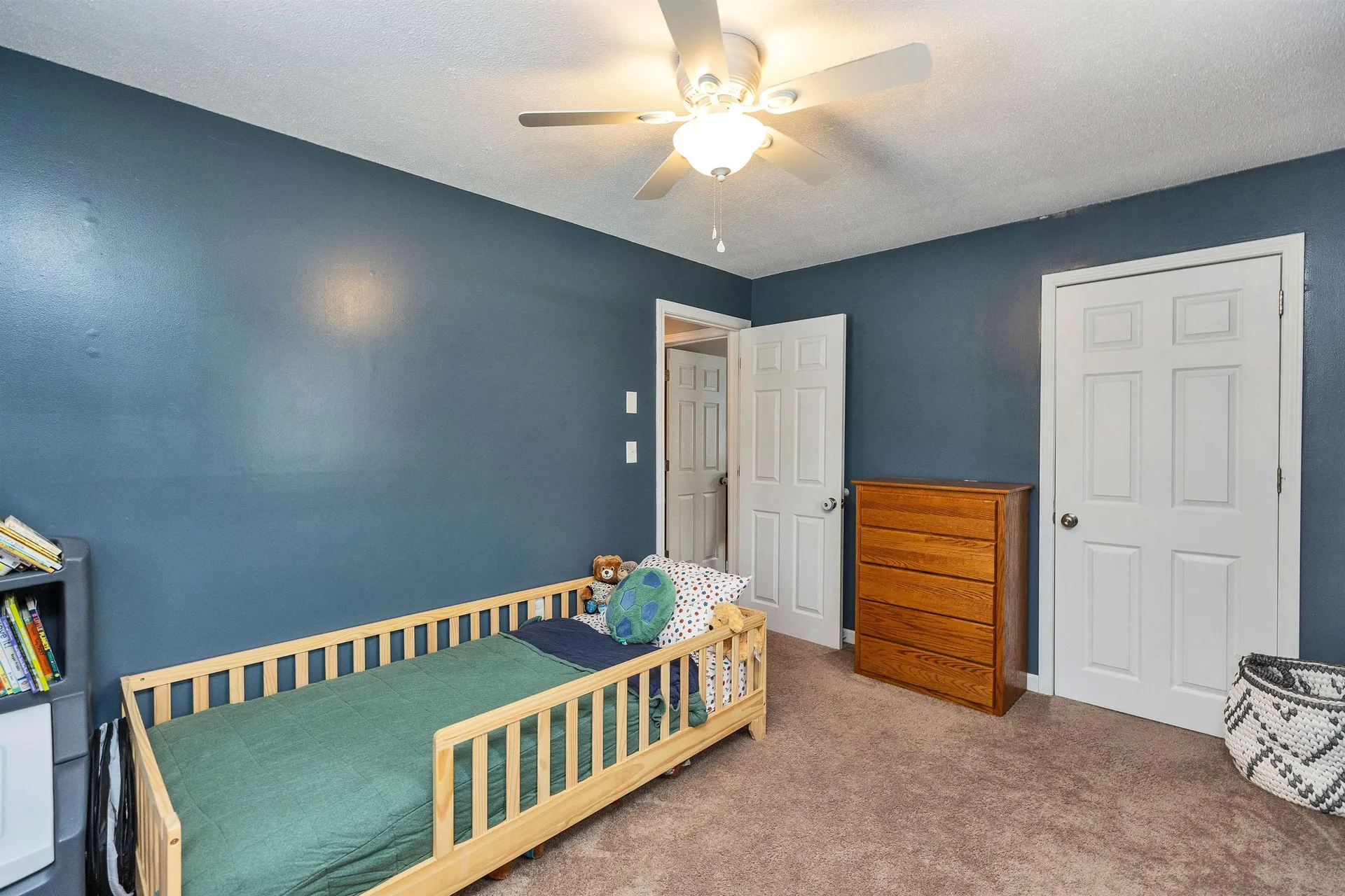 1 Nancy Lane Raymond NH 03077