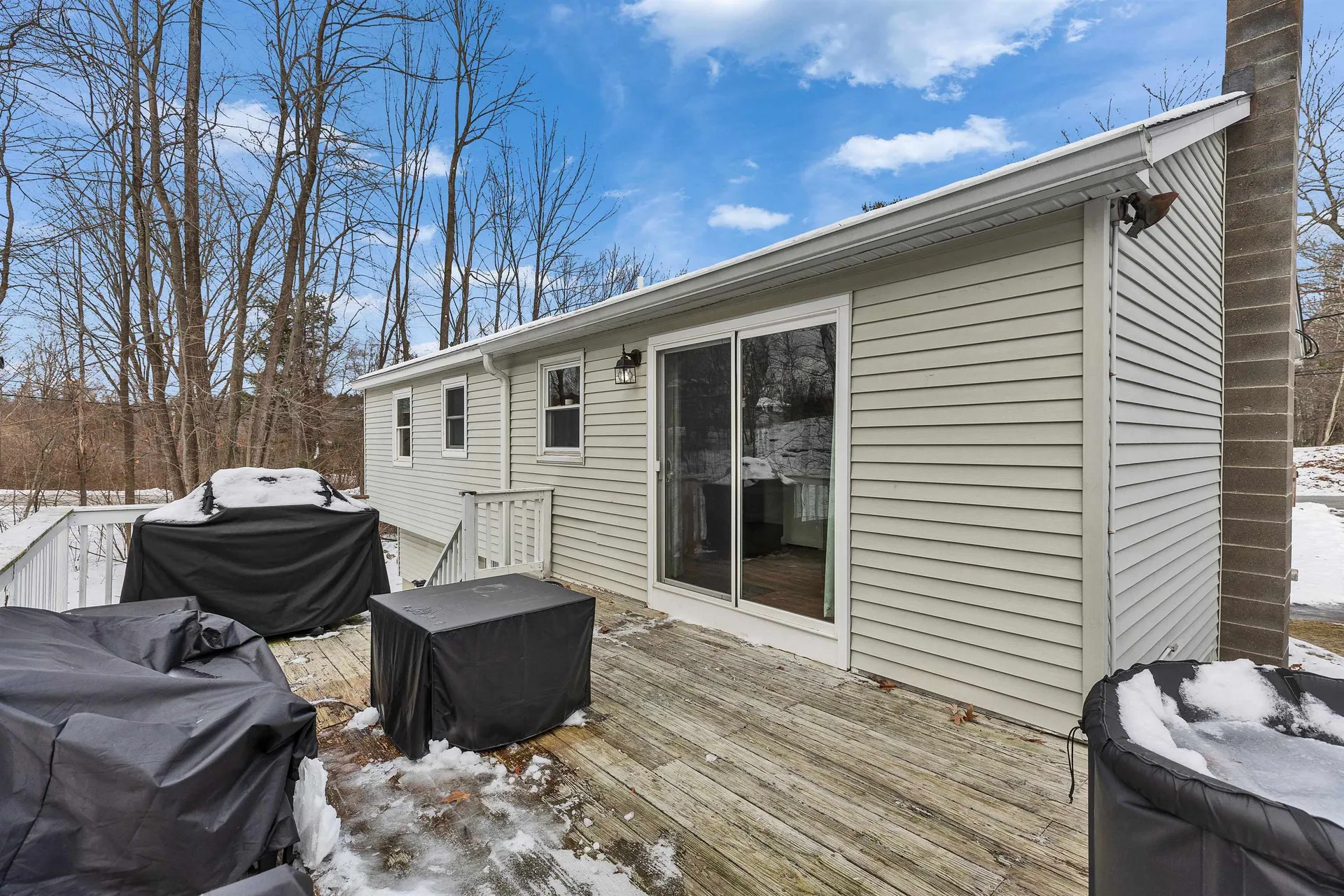 1 Nancy Lane Raymond NH 03077