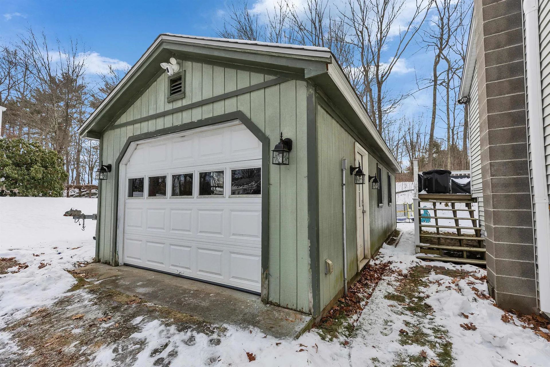 1 Nancy Lane Raymond NH 03077