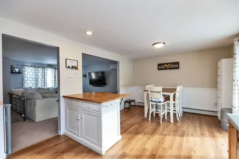 1 Nancy Lane Raymond NH 03077