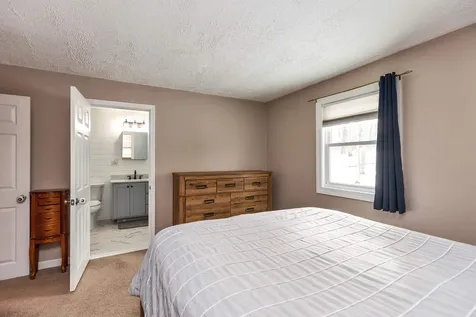 1 Nancy Lane Raymond NH 03077