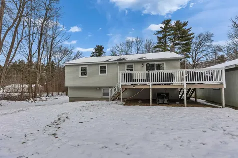1 Nancy Lane Raymond NH 03077