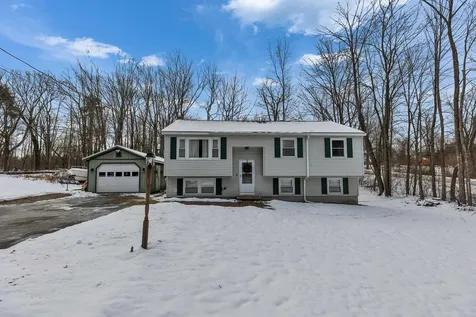 1 Nancy Lane Raymond NH 03077