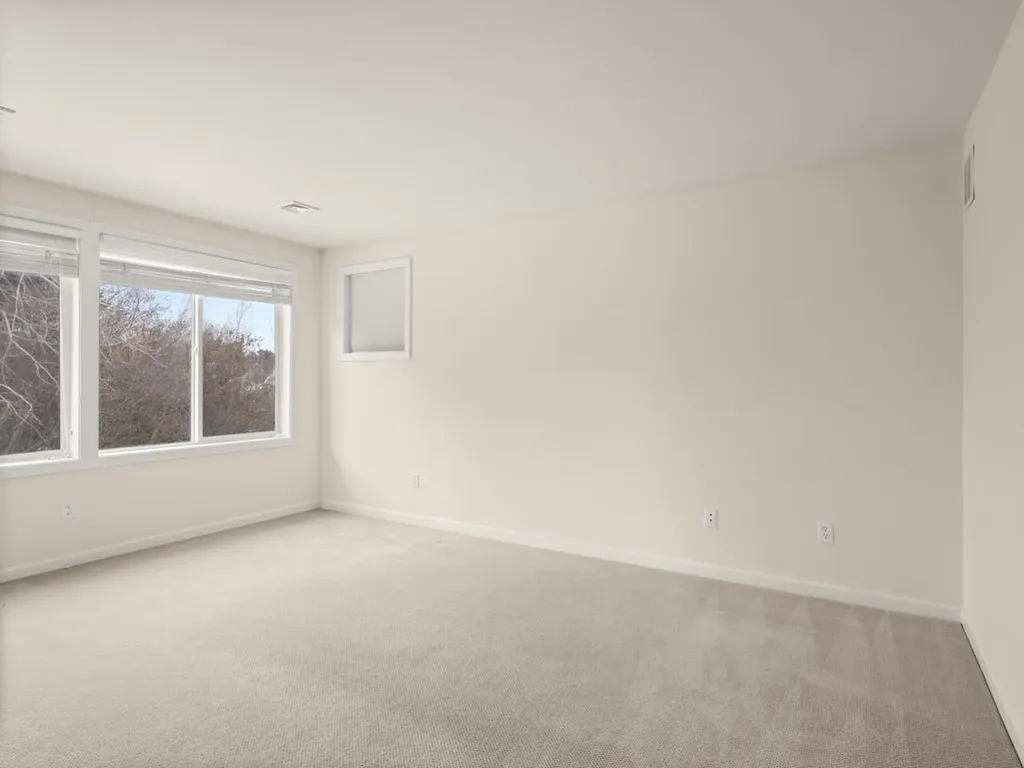 35 Hummingbird Lane South Burlington VT 05403