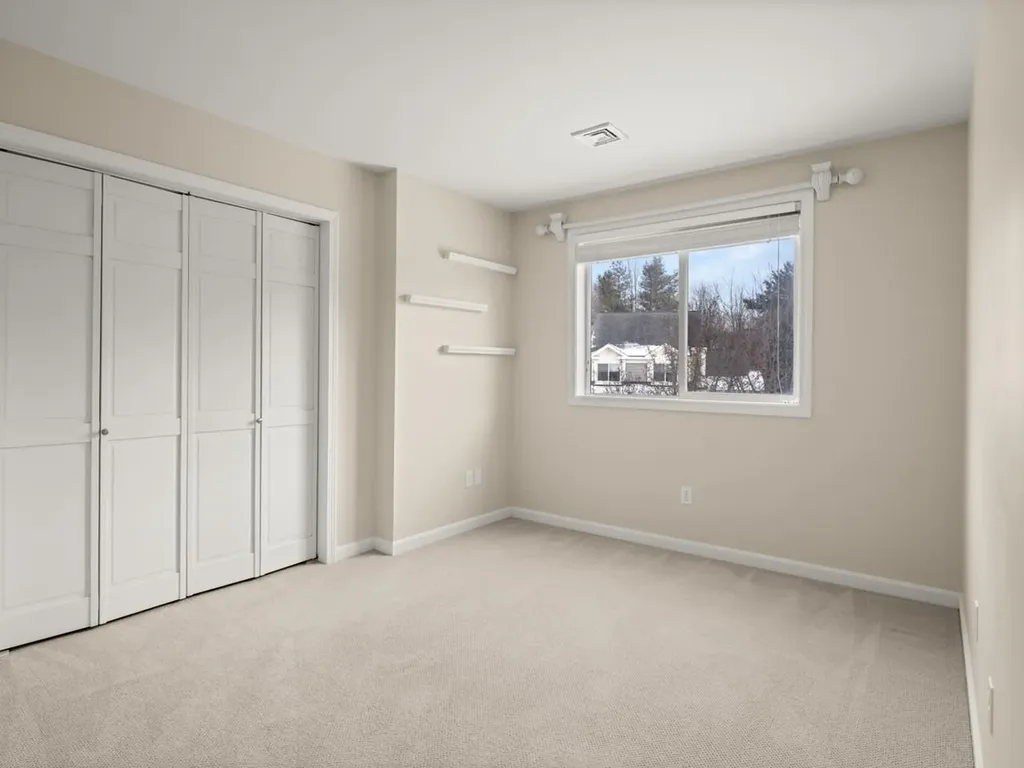 35 Hummingbird Lane South Burlington VT 05403