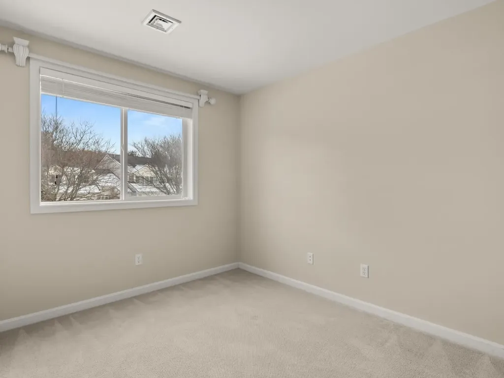 35 Hummingbird Lane South Burlington VT 05403