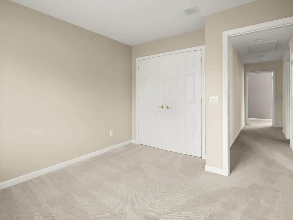 35 Hummingbird Lane South Burlington VT 05403