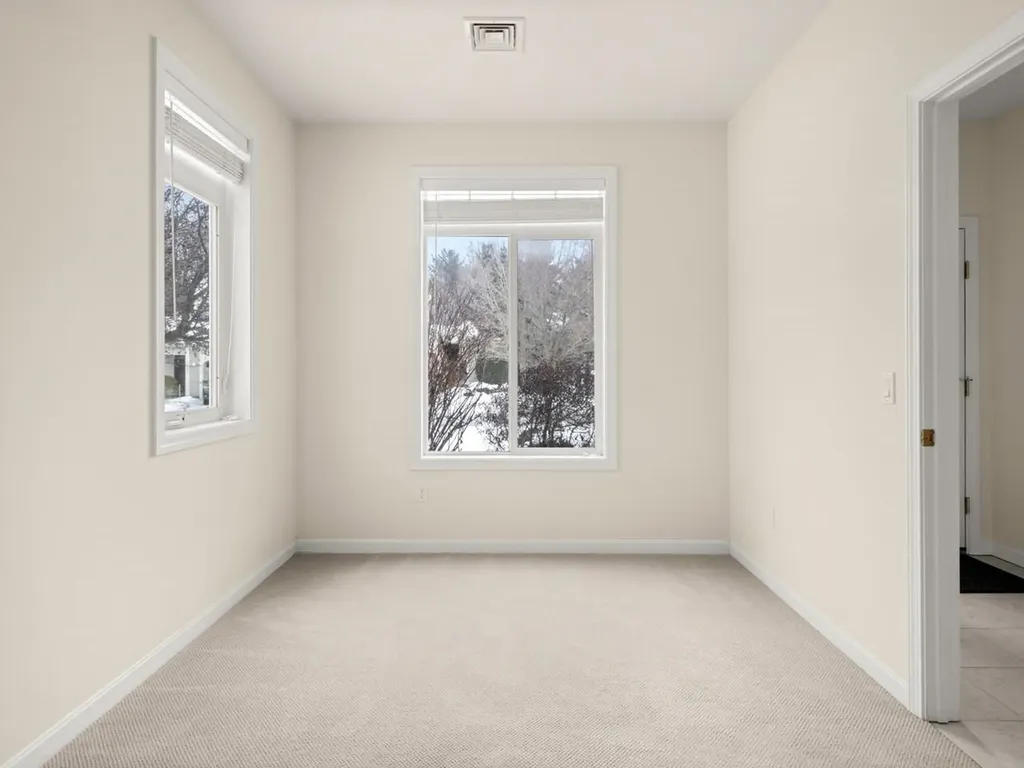 35 Hummingbird Lane South Burlington VT 05403