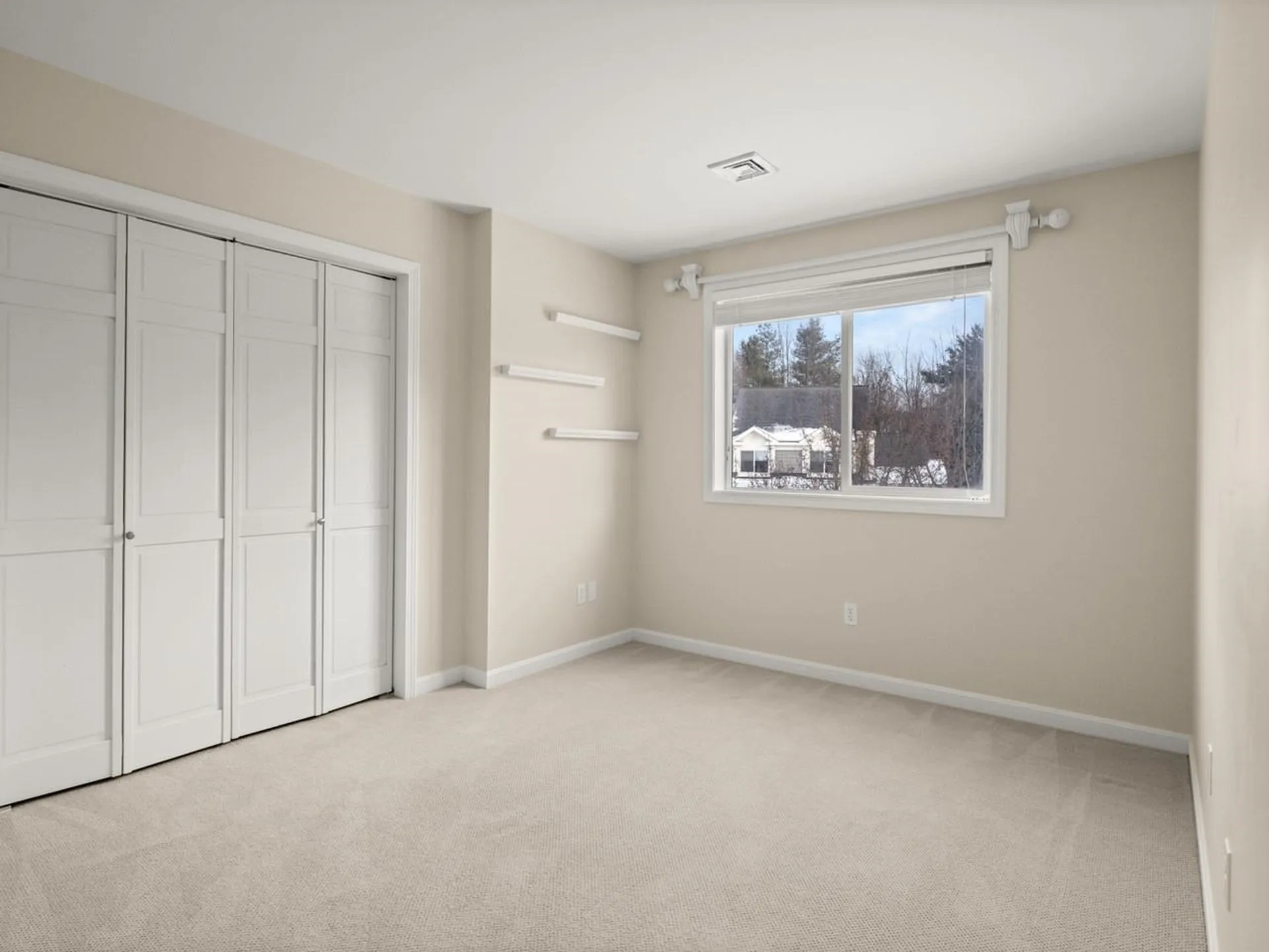 35 Hummingbird Lane South Burlington VT 05403