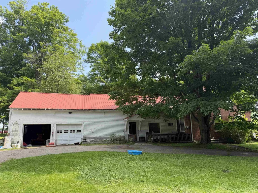 2456 Route 5 Derby VT 05829