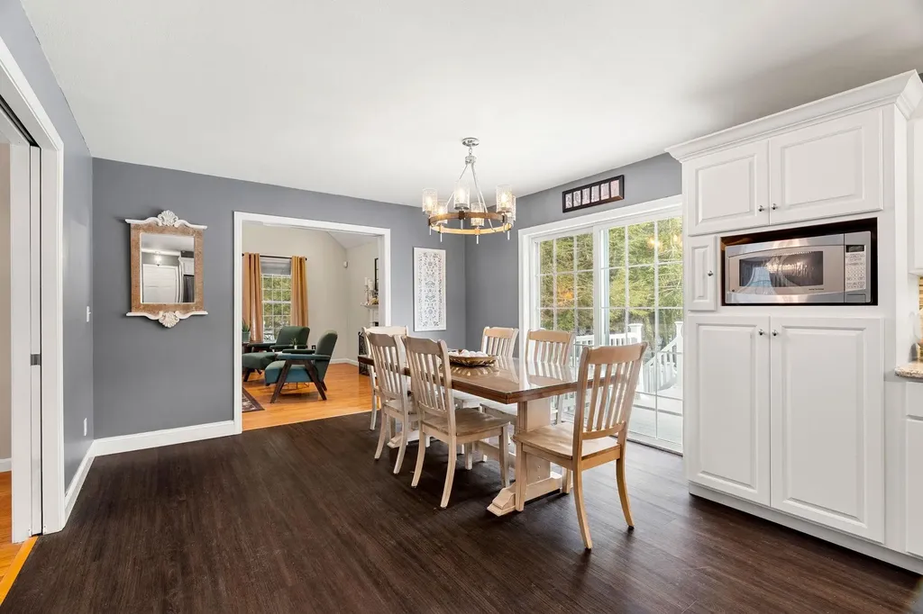 23 Camp Lee Road Epping NH 03042