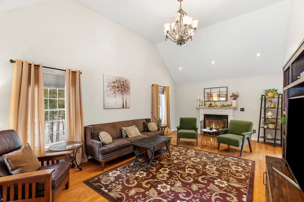 23 Camp Lee Road Epping NH 03042