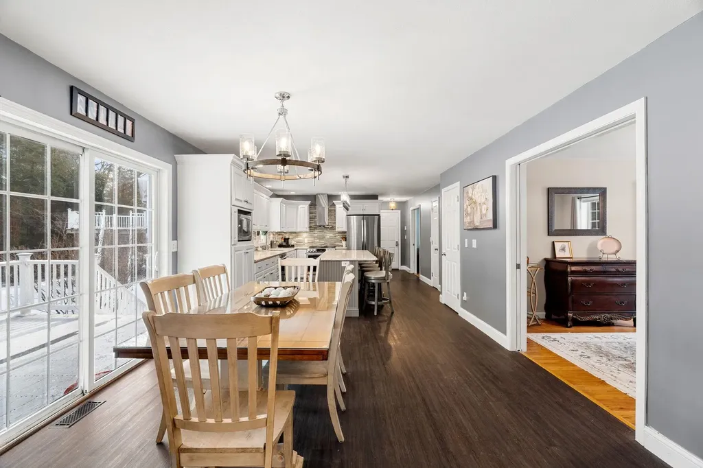 23 Camp Lee Road Epping NH 03042