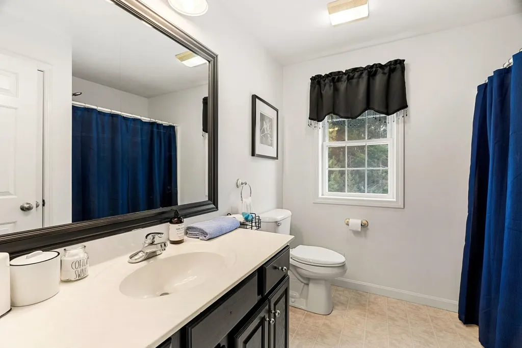 23 Camp Lee Road Epping NH 03042