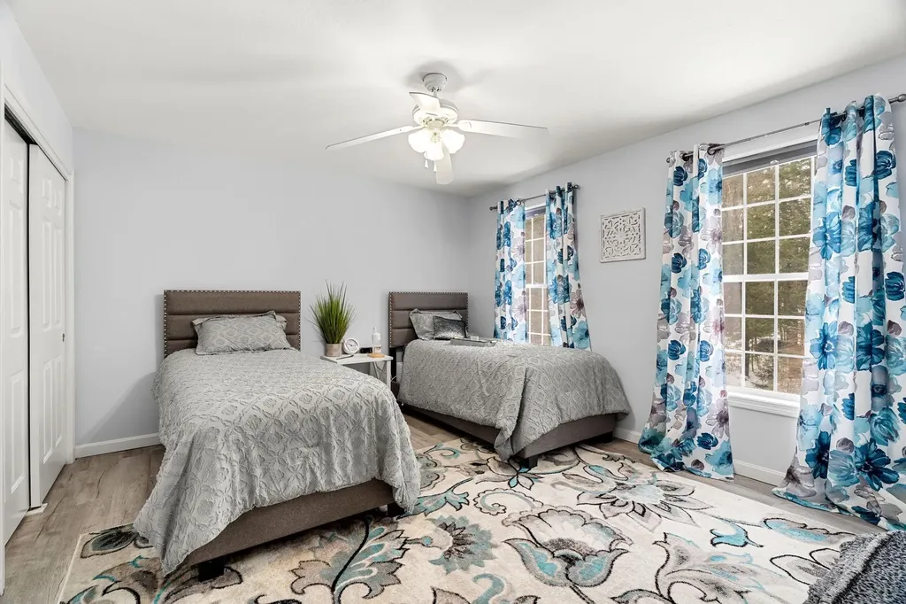 23 Camp Lee Road Epping NH 03042