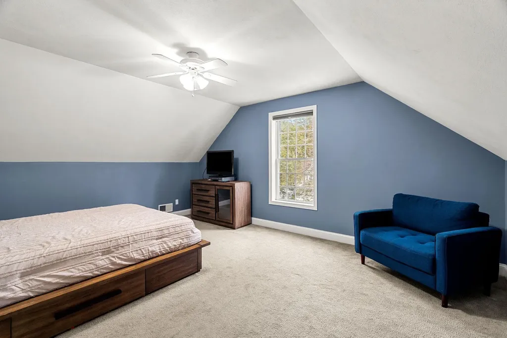 23 Camp Lee Road Epping NH 03042