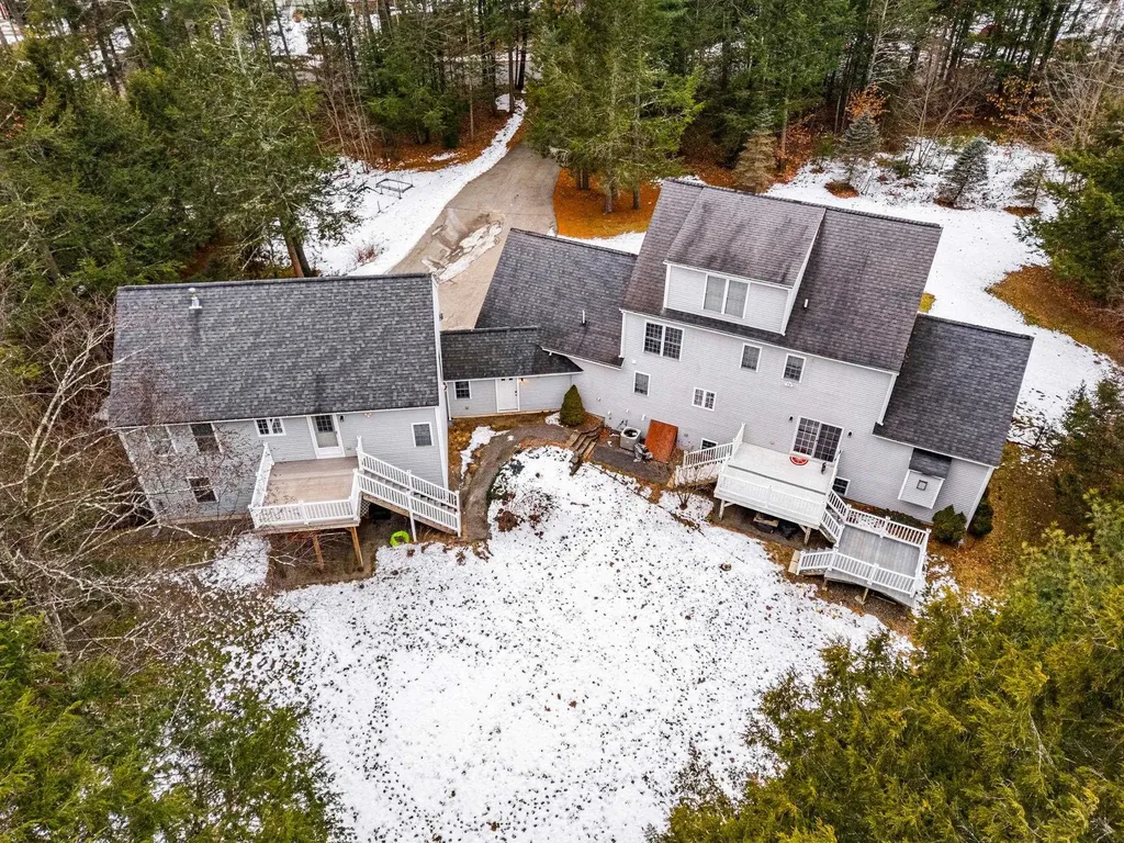 23 Camp Lee Road Epping NH 03042