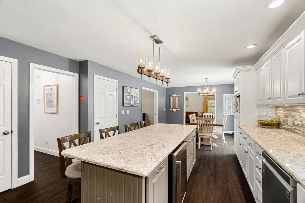 23 Camp Lee Road Epping NH 03042