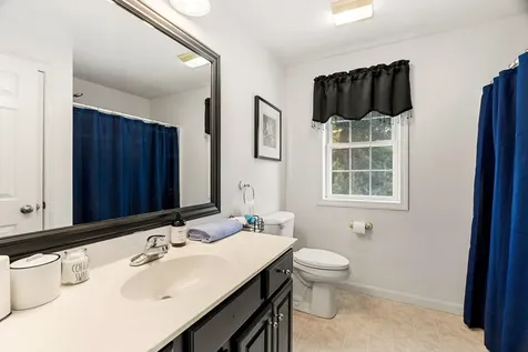 23 Camp Lee Road Epping NH 03042