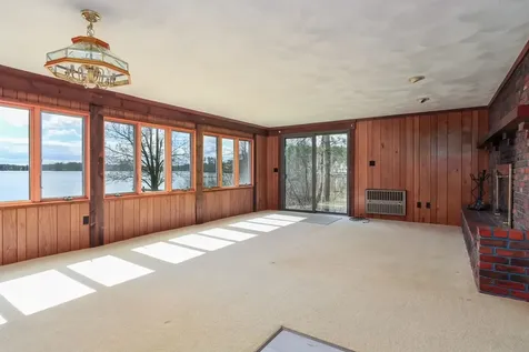 7 Howards Grove Derry NH 03038