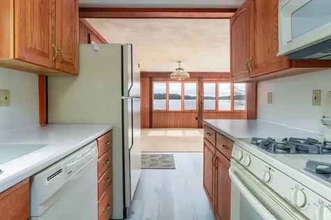 7 Howards Grove Derry NH 03038