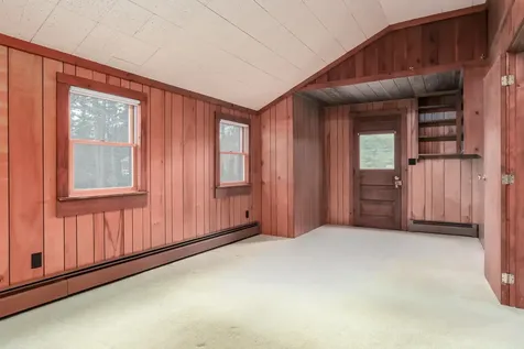 7 Howards Grove Derry NH 03038