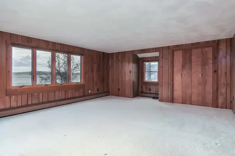 7 Howards Grove Derry NH 03038