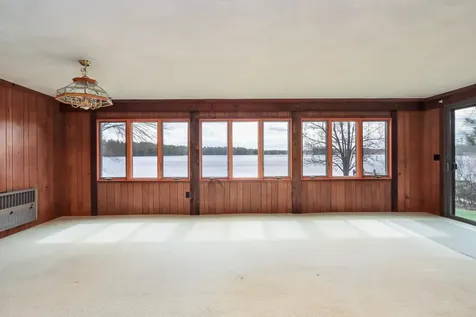 7 Howards Grove Derry NH 03038