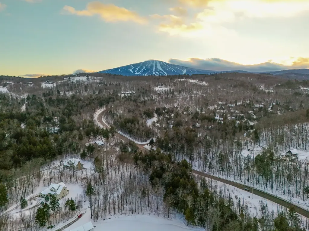 0 Stratton Gardens Road Winhall VT 05340