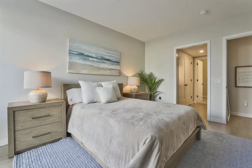 18 Artisan Drive Salem NH 03079