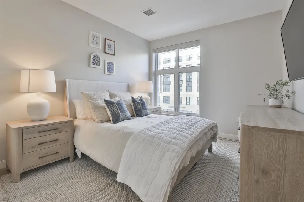 18 Artisan Drive Salem NH 03079