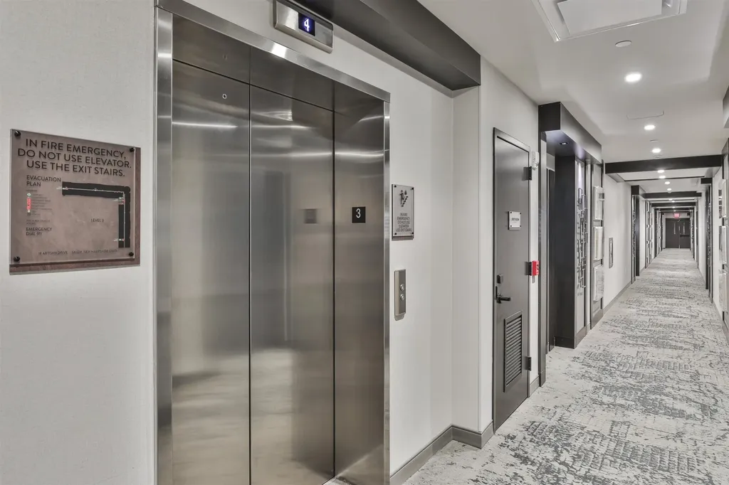 18 Artisan Drive Salem NH 03079