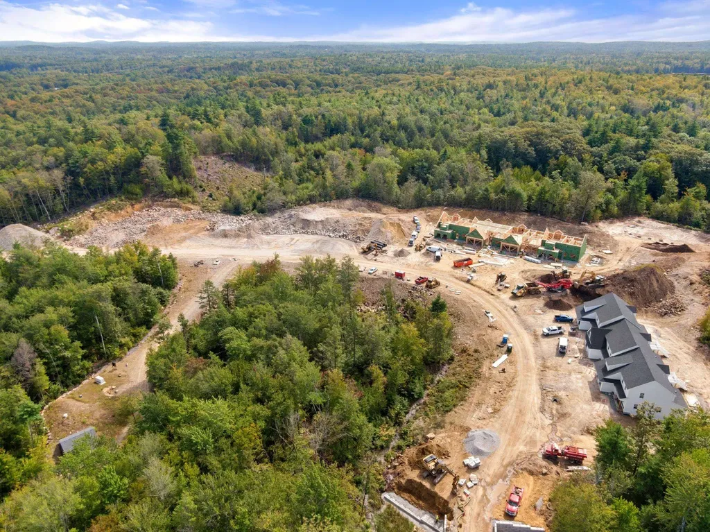 63 Driftwood Circle Sandown NH 03873