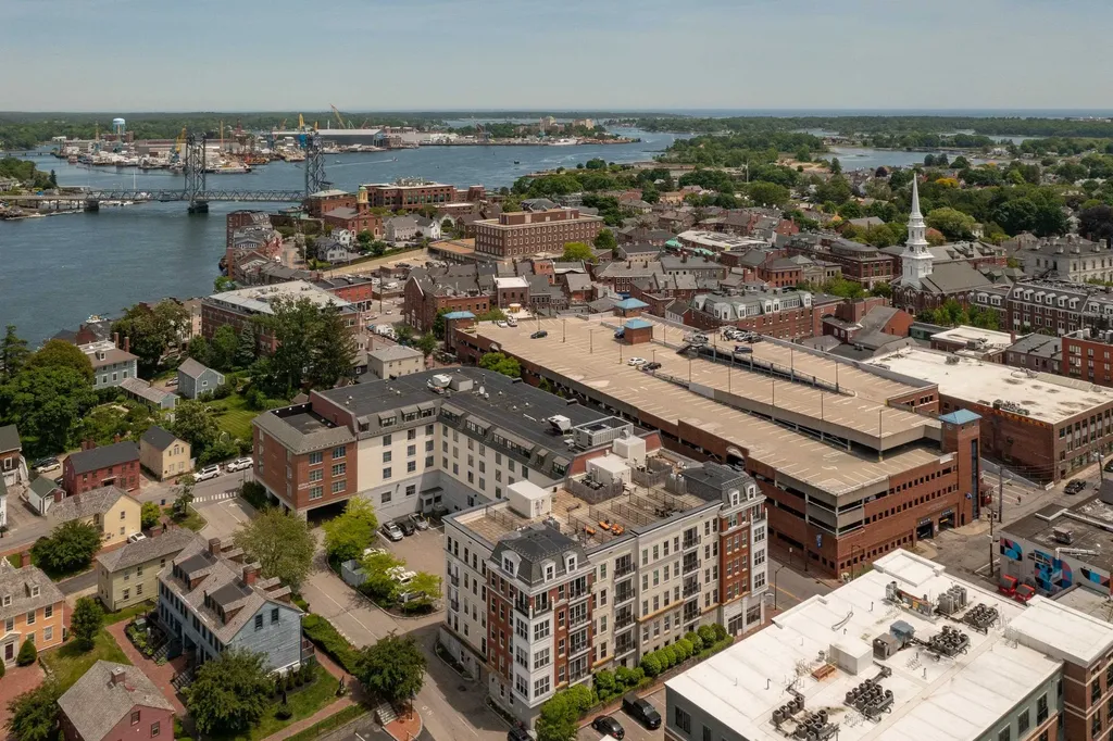 77 Hanover Street Portsmouth NH 03801