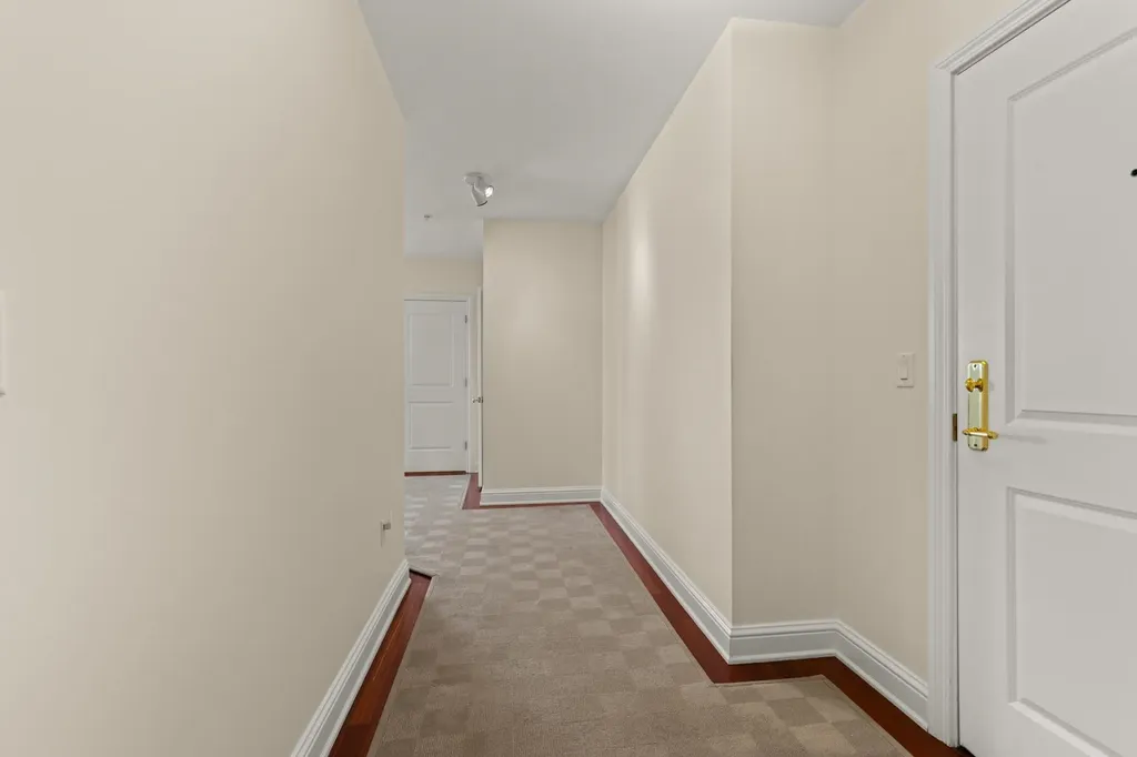 77 Hanover Street Portsmouth NH 03801