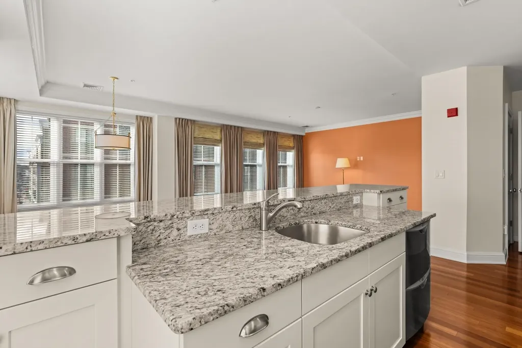 77 Hanover Street Portsmouth NH 03801