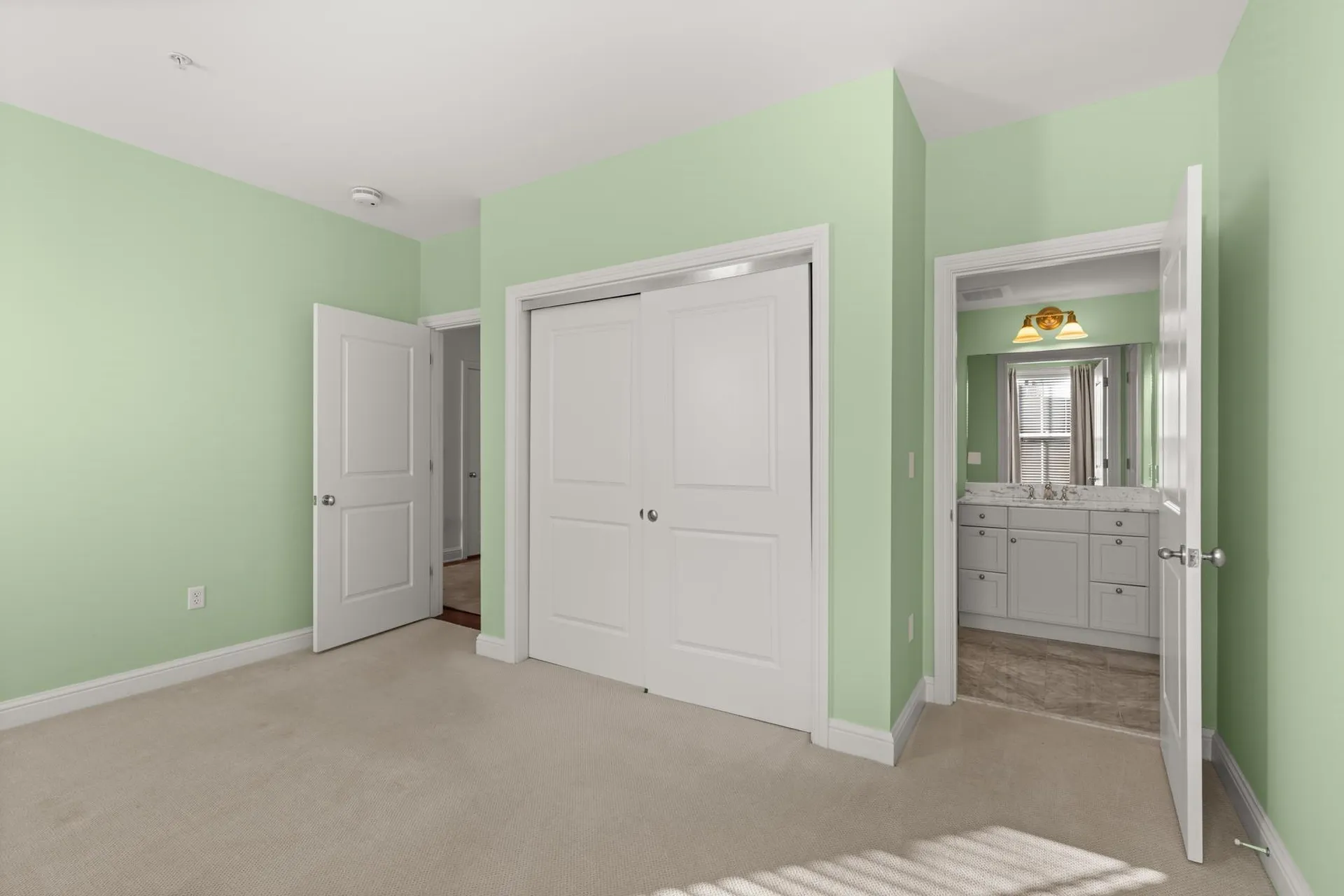 77 Hanover Street Portsmouth NH 03801