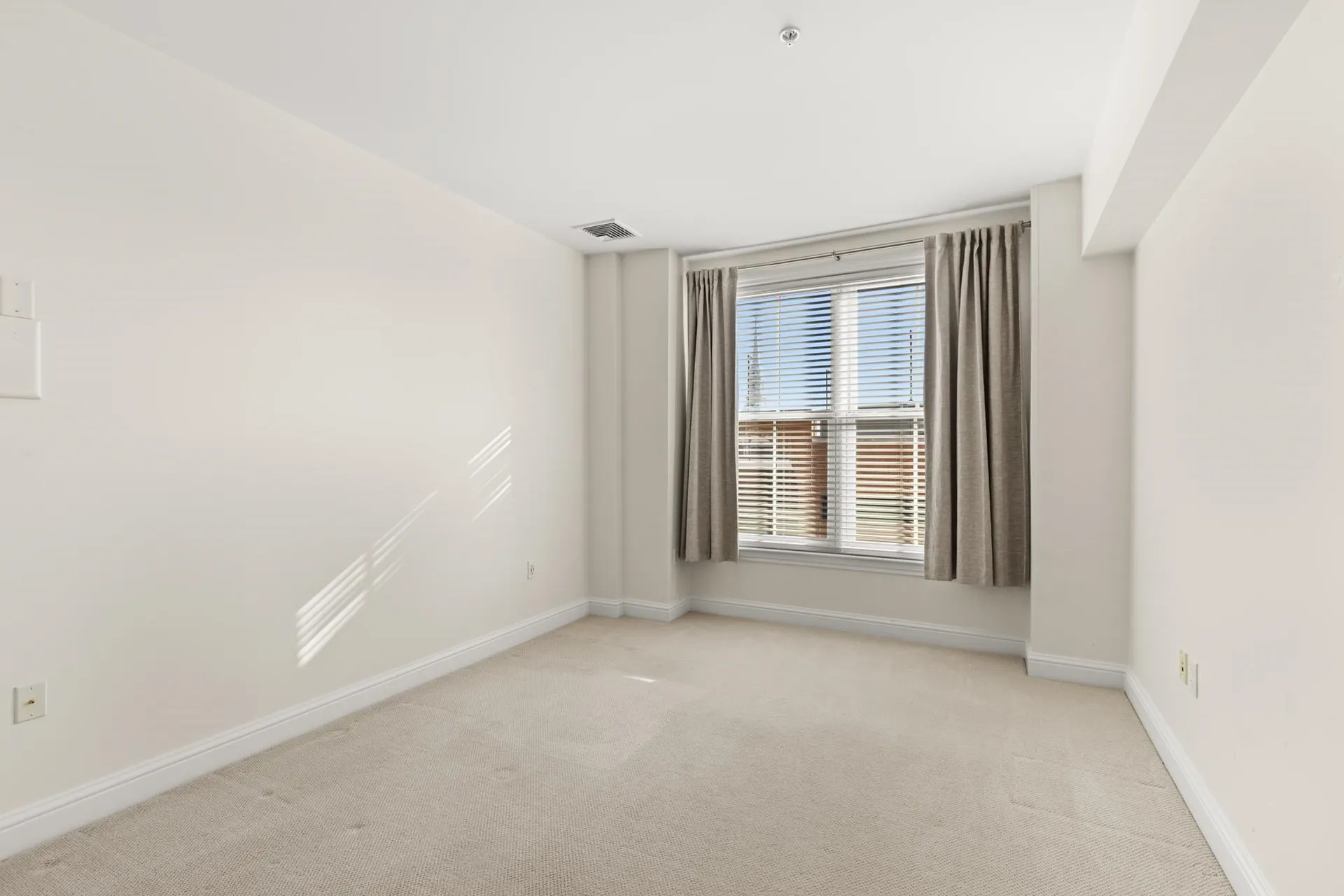 77 Hanover Street Portsmouth NH 03801