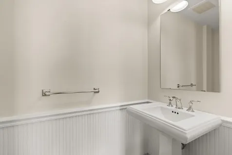 77 Hanover Street Portsmouth NH 03801